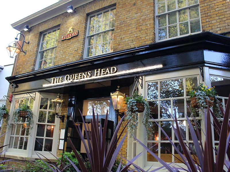 The Queens Head Pub